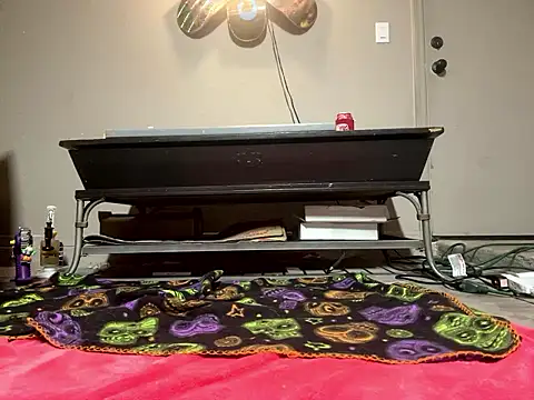 Snapshot of Intokink06 chatting on 12.02.24 Intokink06 online show from 12.02.24