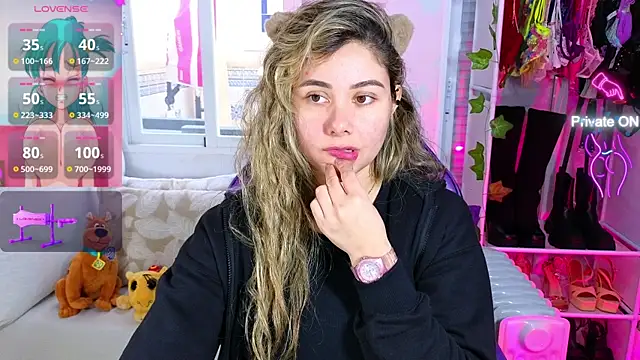 Tawny cox online show from 02.19.25