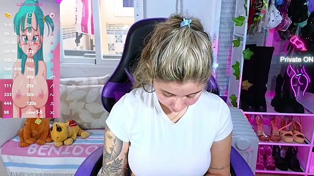 Tawny cox online show from 03.07.25