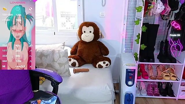 Tawny cox online show from 03.08.25