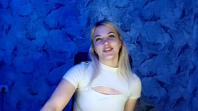 Snapshot of nika_gold1 chatting on 12.14.24 nika gold1 online show from 12.14.24