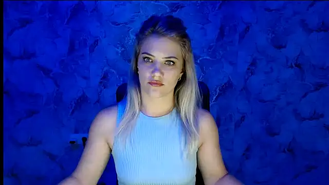 Snapshot of nika_gold1 chatting on 09.13.25 nika gold1 online show from 09.13.25