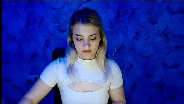 nika gold1 online show from 11.21.25