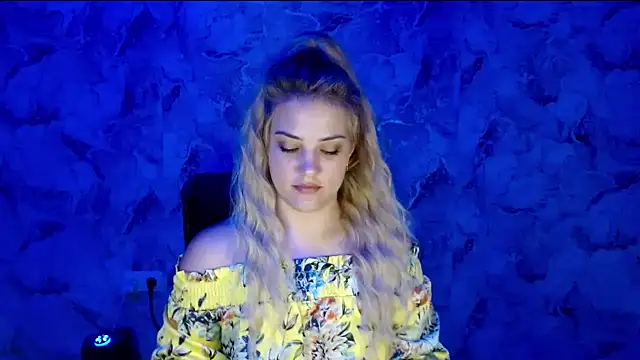 nika gold1 online show from 06.15.26
