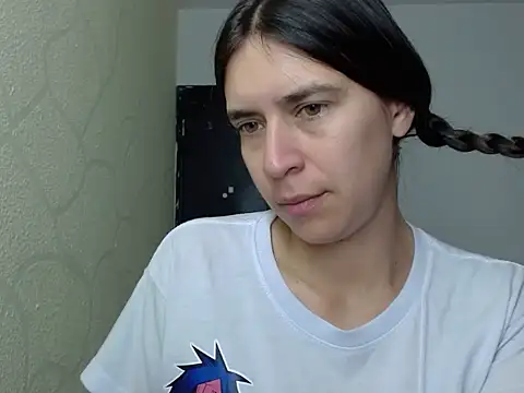 Snapshot of linda92astro chatting on 10.29.25 linda92astro online show from 10.29.25