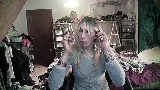 Ombeline1 online show from 01.16.25