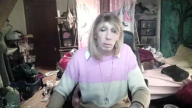 Ombeline1 online show from 01.22.25