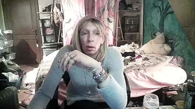 Ombeline1 online show from 01.24.25