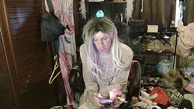 Ombeline1 online show from 11.19.25