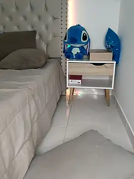 Snapshot of Lia_Hurley chatting on 03.15.25 Lia Hurley online show from 03.15.25