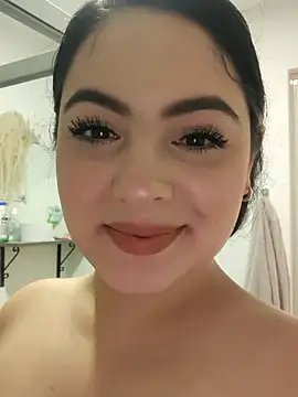 Snapshot of Lia_Hurley chatting on 09.16.25 Lia Hurley online show from 09.16.25