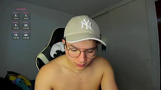Snapshot of AustinSummerr chatting on 01.18.25 AustinSummerr online show from 01.18.25