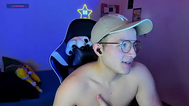 Snapshot of AustinSummerr chatting on 01.20.25 AustinSummerr online show from 01.20.25