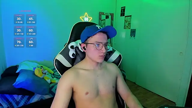Snapshot of AustinSummerr chatting on 01.24.25 AustinSummerr online show from 01.24.25