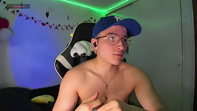 Snapshot of AustinSummerr chatting on 02.20.25 AustinSummerr online show from 02.20.25
