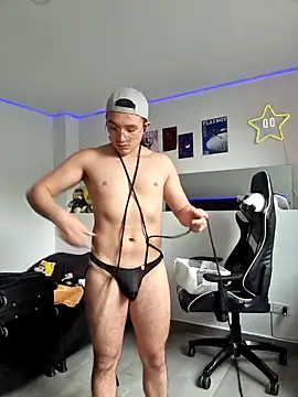 Snapshot of AustinSummerr chatting on 10.16.25 AustinSummerr online show from 10.16.25