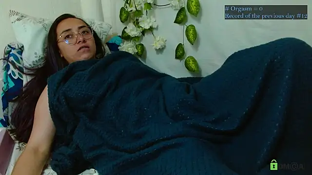 Hot Candy  online show from 02.23.26