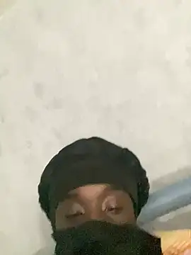 Snapshot of elninoblacko chatting on 02.25.25 elninoblacko online show from 02.25.25