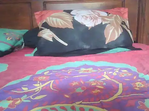 Nuttysub online show from 10.15.25