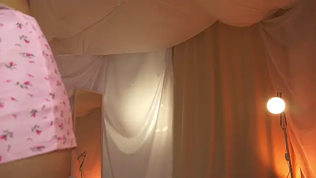 Snapshot of arizonasunrise chatting on 12.10.24 arizonasunrise online show from 12.10.24