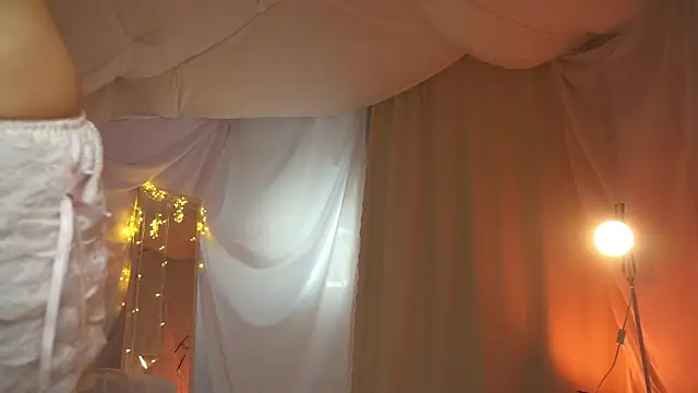 Snapshot of arizonasunrise chatting on 01.16.25 arizonasunrise online show from 01.16.25