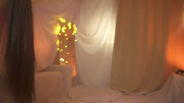 Snapshot of arizonasunrise chatting on 03.12.25 arizonasunrise online show from 03.12.25