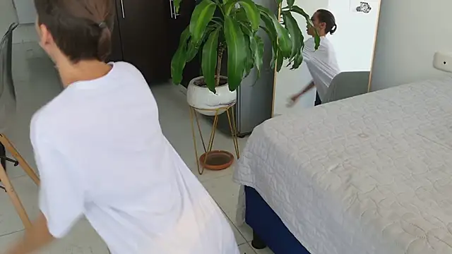 grey   27 online show from 03.10.25