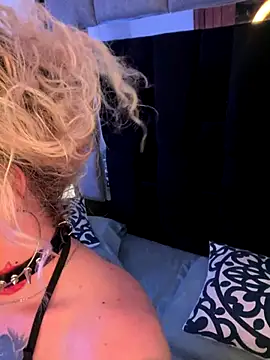 Bonnie vega online show from 10.18.25