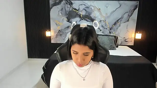 Snapshot of Ivy_16 chatting on 02.28.25 Ivy 16 online show from 02.28.25