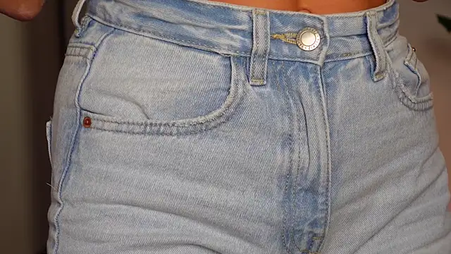 NinaCrystal1 online show from 11.21.25