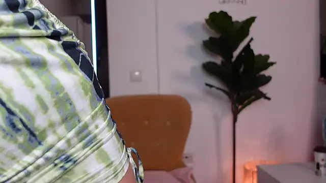 NinaCrystal1 online show from 01.10.26