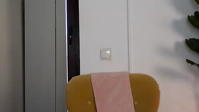 NinaCrystal1 online show from 02.28.26