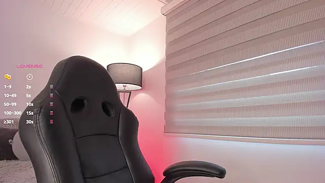 Snapshot of vico_sweety chatting on 02.24.25 vico sweety online show from 02.24.25