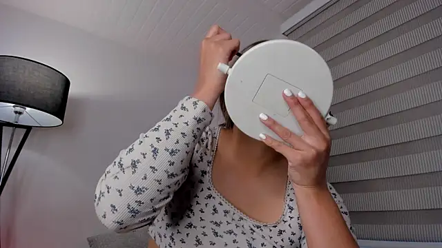 vico sweety online show from 04.16.26