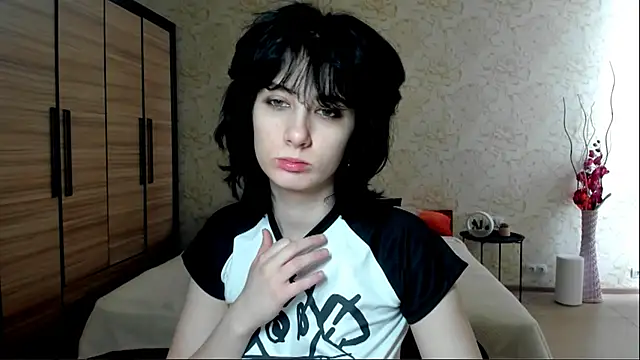 Snapshot of JulisSweet chatting on 02.03.25 JulisSweet online show from 02.03.25