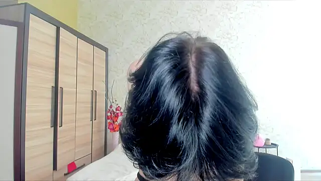 Snapshot of JulisSweet chatting on 03.10.25 JulisSweet online show from 03.10.25
