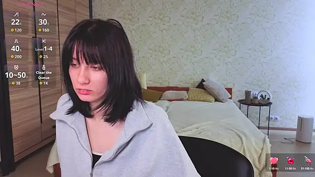 JulisSweet online show from 10.12.25