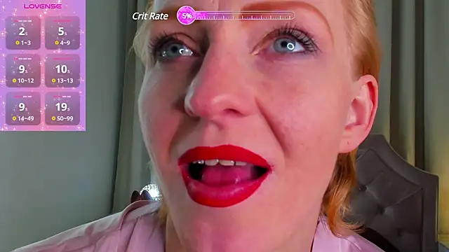 Snapshot of SquirtyAlisa chatting on 12.30.24 SquirtyAlisa online show from 12.30.24