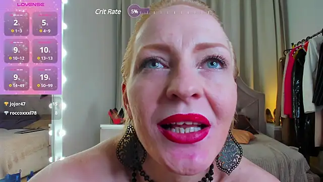 Snapshot of SquirtyAlisa chatting on 01.17.25 SquirtyAlisa online show from 01.17.25