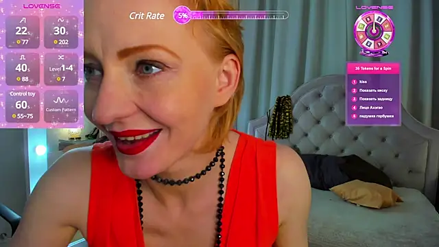 Snapshot of SquirtyAlisa chatting on 02.09.25 SquirtyAlisa online show from 02.09.25