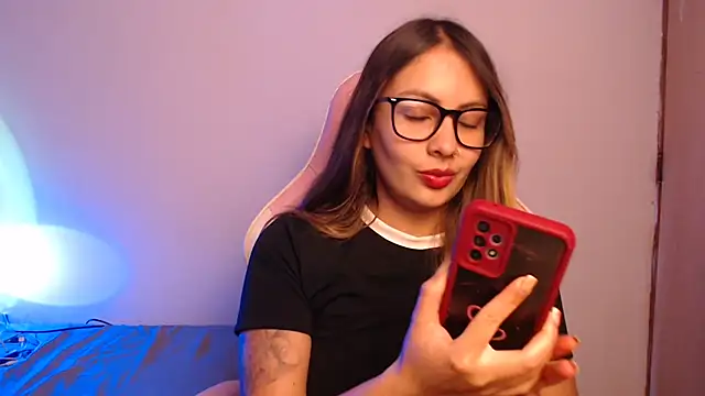 lalawhitte online show from 10.08.25