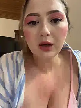 Snapshot of Kamilla_Loop chatting on 10.01.25 Kamilla Loop online show from 10.01.25