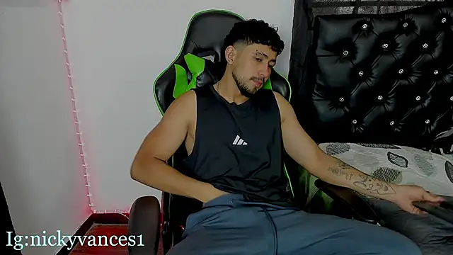Snapshot of nicky_vances chatting on 02.24.26 nicky vances online show from 02.24.26