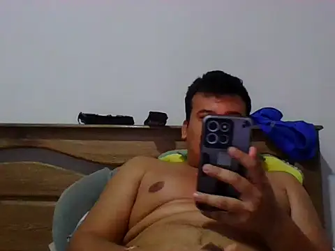 Snapshot of jahn2146 chatting on 07.27.26 jahn2146 online show from 07.27.26