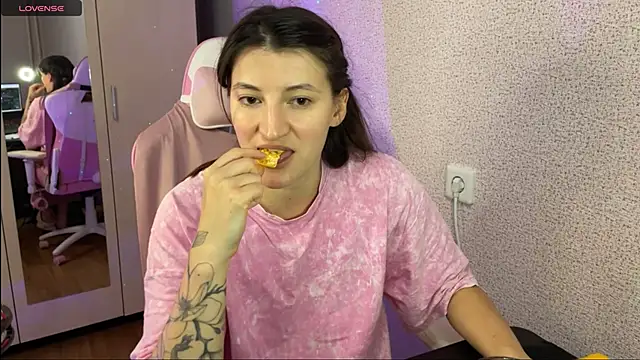 Katrin  kiss online show from 01.23.25