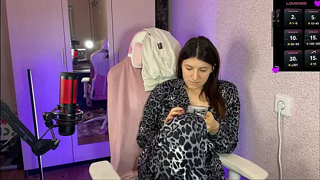 Katrin  kiss online show from 03.10.25