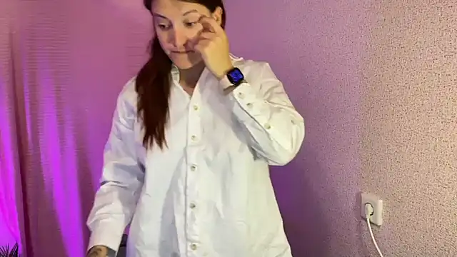 Katrin  kiss online show from 10.14.25