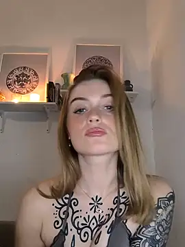 Snapshot of Goldloeckchen159 chatting on 10.25.25 Goldloeckchen159 online show from 10.25.25