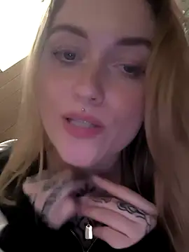 Goldloeckchen159 online show from 12.17.25