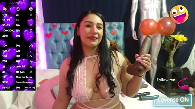 Snapshot of Cristal_cherry chatting on 02.18.25 Cristal cherry online show from 02.18.25